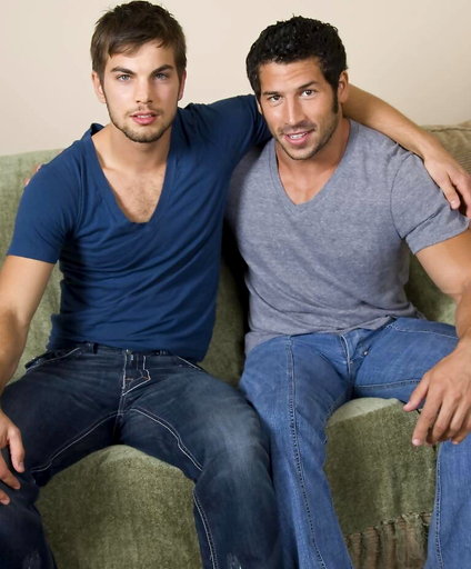 Leo & Malachi. Classic Scene (Jun, 2009)
